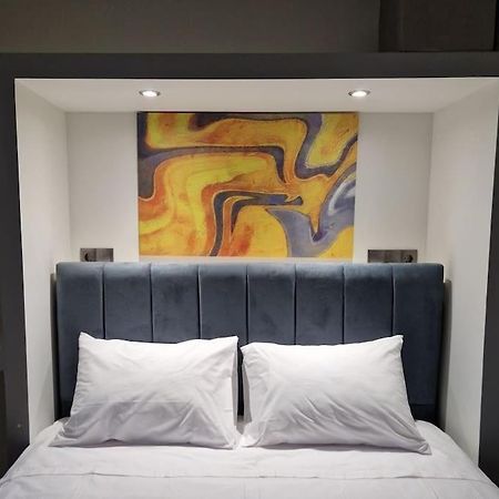 Faronita - Luxury Apt In The Heart Of Kalamata Exteriör bild