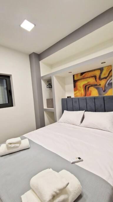 Faronita - Luxury Apt In The Heart Of Kalamata Exteriör bild