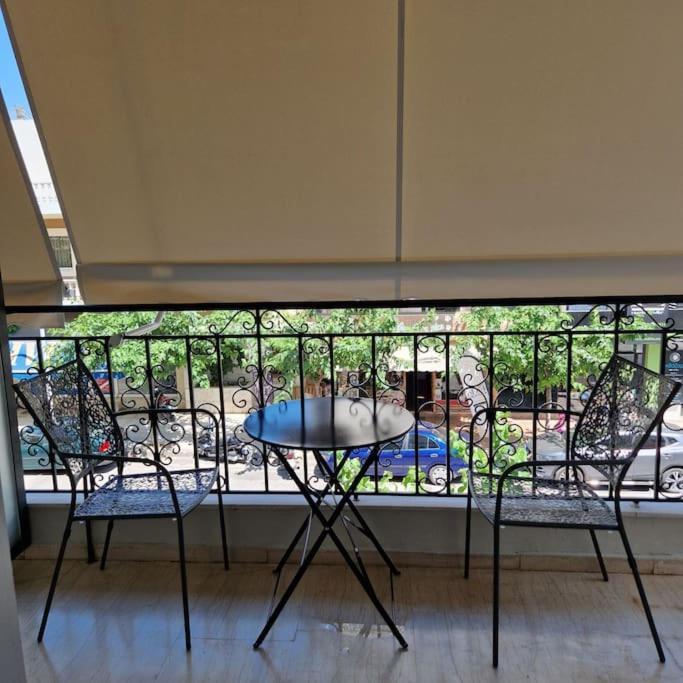 Faronita - Luxury Apt In The Heart Of Kalamata Exteriör bild